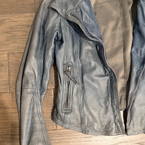 Danier Blue-Grey Genuine Leather Moto Jacket 2XS Asymmetric Zip, High Collar - Picture 10 of 16